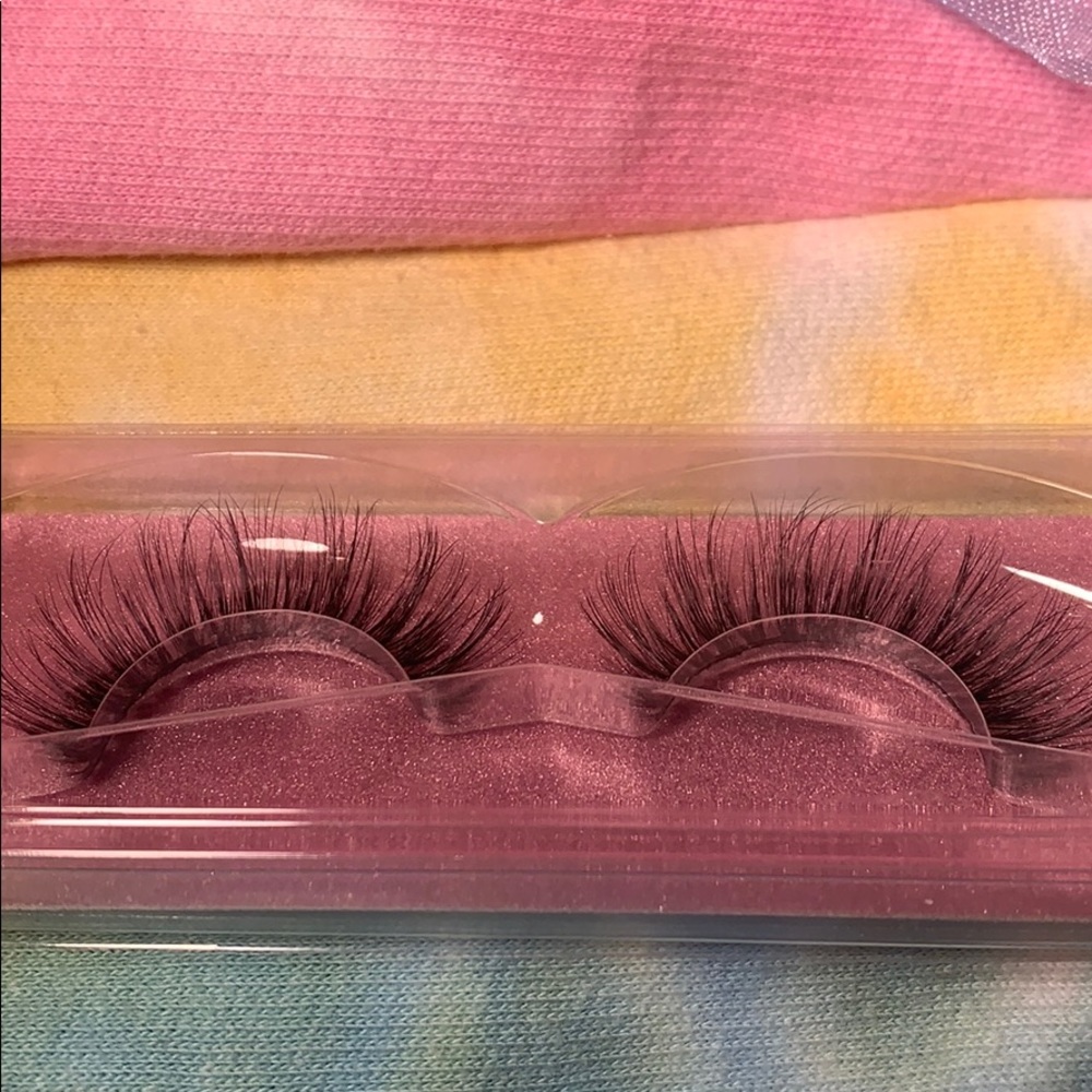 (1 left) HP⭐️Barbie💄 false eyelashes - Picture 5 of 7